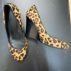 BCBG Generation Leopard Wedges Size 9.5